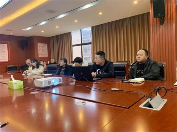 市古鎮(zhèn)投資公司組織開(kāi)展商品房購(gòu)買(mǎi)須知專題培訓(xùn)